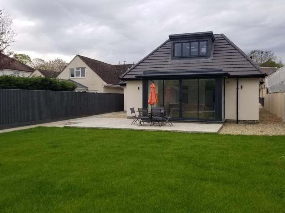 Rosey Lodge -1Bedroom Cousy Flat - Parking, Netflix, Wifi - Close To Blenheim Palace & Oxford - F5 Kidlington Zewnętrze zdjęcie